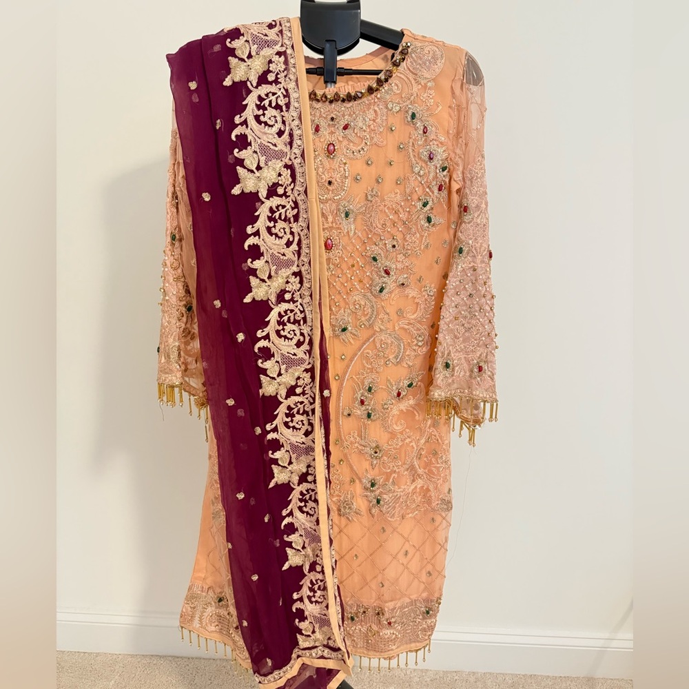 Elegant Formal Pink Salwar Kameez